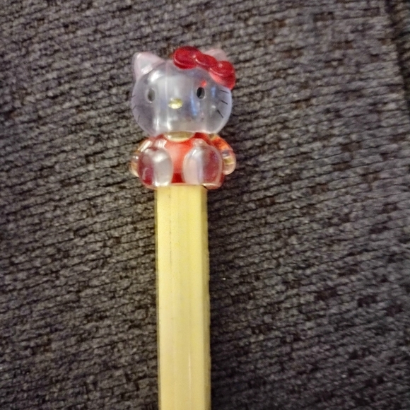 Euc Vintage Hello kitty pez dispensers - Picture 8 of 8